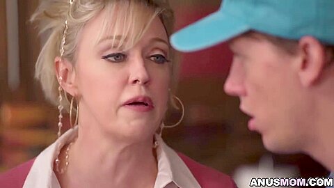 Dee And Rion Shares Cum In A Wild Sex Adventure