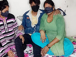 Desi Foursome Do Desi Indian Bhabhi Ki Chudai With Asian Milf