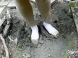 Dexflex Claire Scrunch Ballet Flats Wet and Muddy