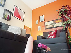 Dildo Cam In Hot Babe Oily Riding Dildo On Cam