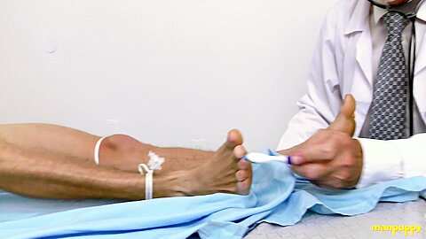 Doctor Gives Twink Tickling Test - Frank Funsize & Richard Lennox