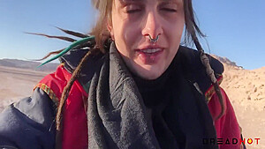 Dread Hot In Safada Transa Em Onibus Abandonado No Deserto - Porn Vlog 2 5 Min