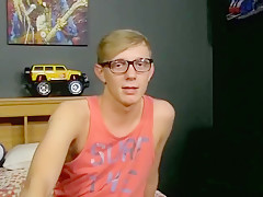 Dry cum gay porn Evan Gets Some Ass-istance!