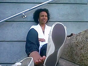 EBONY STINKY SOLES