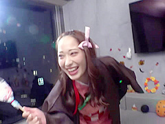 渋谷ハロウィンに現れた鬼滅コスの美少女をナンパGET