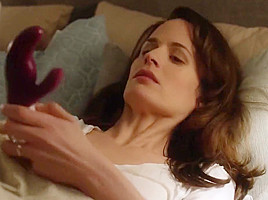 Elizabeth Reaser - Easy [2016]