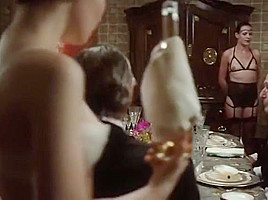 Emily Browning nude