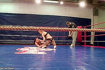 Erotic fight club demonstrates the hot couple: Angel Rivas, Niky Gold