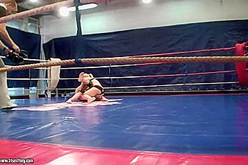Erotic fight club demonstrates the hot couple: Angel Rivas, Niky Gold