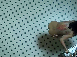 Everly (2014) - Salma Hayek's Sexy Breasts and Ass