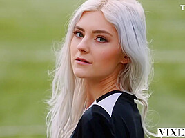 Fangirl Seduces Her Favourite Soccer Star With Eva Elfie