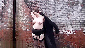 Fat amateur exhibitionist Alyss public nude and outdoor flashing of brunett