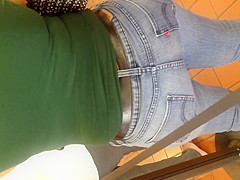 Fat booty Mexican Milf in blue jeans