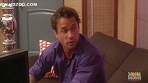 Female Boss Gets Her Cunt Fingered And Banged In The Office