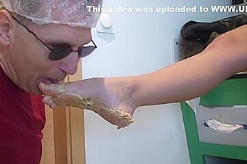 Femdom Feeding