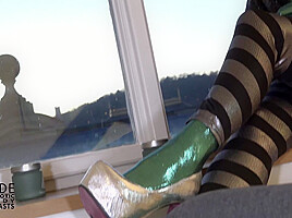 Flexible In Shiny Catsuit - Watch4Fetish
