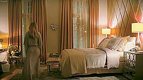 Focus (2015) Margot Robbie, Daniella Short