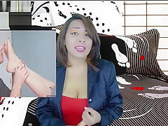 Footjob - Gina y su rinconcito