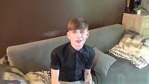 French twink fucked raw by top latino - BadBoysFuckers