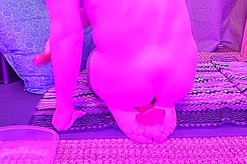 Futanaomi Gapes And Pumps Her Ass Deeply