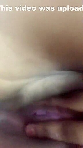 Girl rubbing her pussy