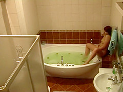 Girl's masturbation spied in a jacuzzi
