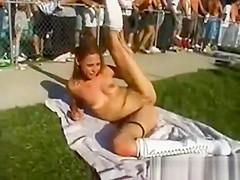 Girls Nude In Public 2
