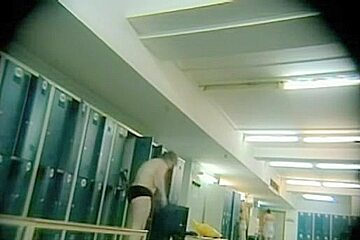 Girls in the dressing room uncover nudity on the