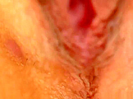 Give Me Pink Round ass exotic beauty teases her pussy till dripping