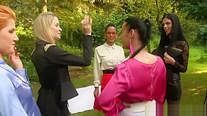Glamorous piss babes outdoors in group
