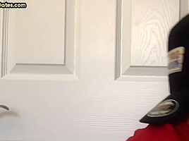 Gloryhole DILF sucking cock at home in homemade closeup