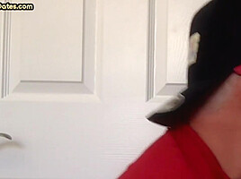 Gloryhole DILF sucking cock at home in homemade closeup