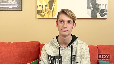 Handsome Twink Chris Tucker Pleasures His Big Dick