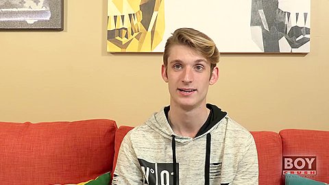 Handsome Twink Chris Tucker Pleasures His Big Dick