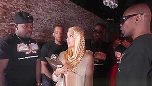 Hijab Babe Gets BBC Cum Bukkaked