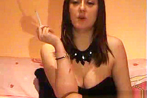 Horny Tranny Jacks Off her Cock