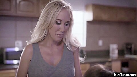 Hot Big Tits Blonde Lesbian Rode Milfs - Pretty Face