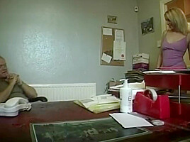 Hot Chick Loves To Give A Blowy In The Office And Then Get Her Face