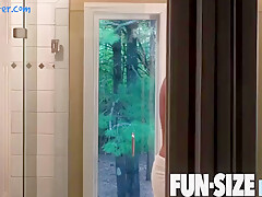 Hot Scrubs Cute Showering Twink From Inside Bussyhunt With Muscle Step daddy