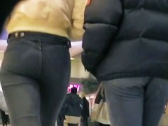 Hot ass in jeans on candid street video