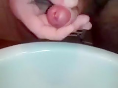 Im Badezimmer gewichst