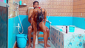 Indian Hot Bhabhi Caught Fully Nude In The Bathroom 18 Min