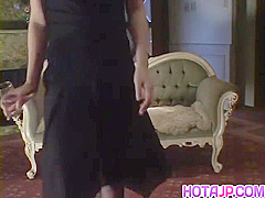 Japanese Av Model Has Vibrator On Clitoris