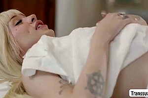Jenna Gargles - Tall Tgirl Licks And Fucks Masseuse Wet Pussy So Hard