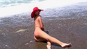 Jenny McClain on Wild Beach set