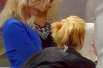 Kelly Trump In The Special