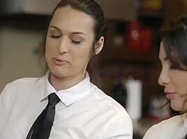 Khloe Kay And Jane Wilde - Morning Pleasures