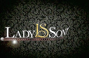 Lady Sonia masturbating on the kitchen counter