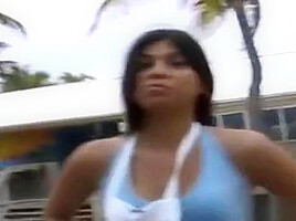 Lalin Girl Babe Gives Massage And A Sizzling Blowjob