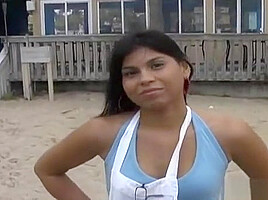 Lalin Girl Babe Gives Massage And A Sizzling Blowjob
